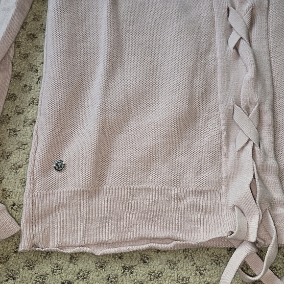 Lululemon wool sweater - Picture 1 of 6